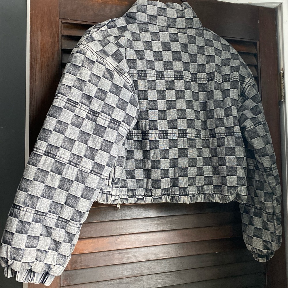 Women's Checkered Jacket - Picture 4 of 5